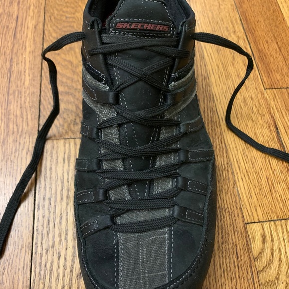 SKETCHERS Men’s athletic shoes. Size 8.5. - Picture 2 of 5